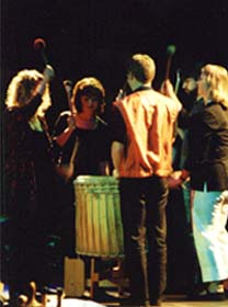 Mutter Trommel (18 Kb)